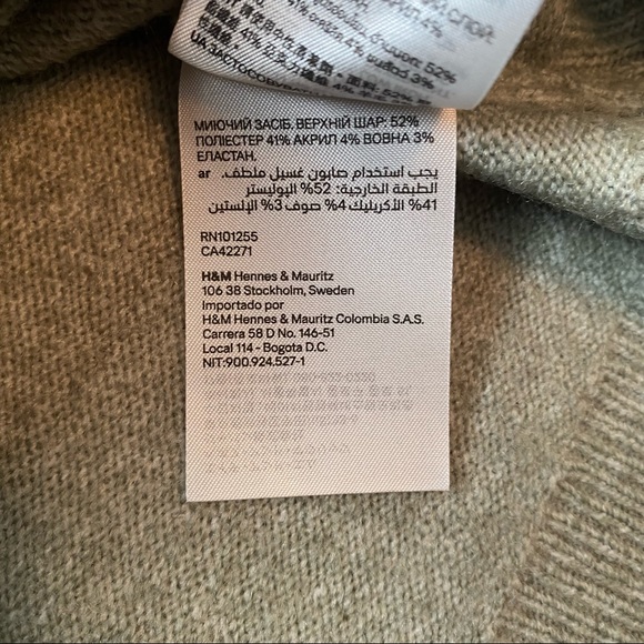 H&M Recycled Polyester Ladies’ Fine-Knit Sweater in Light Green Melange, Size S - Picture 6 of 9
